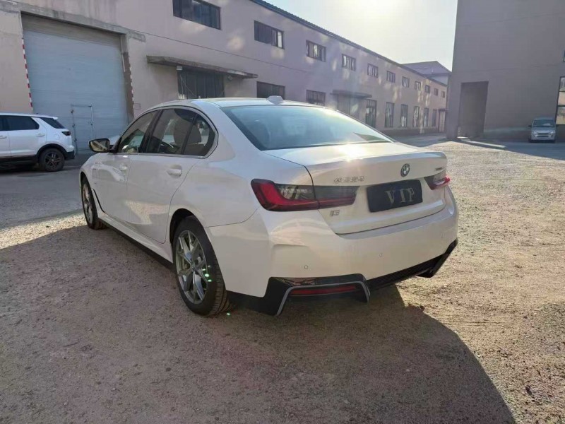 沈阳25年宝马i33