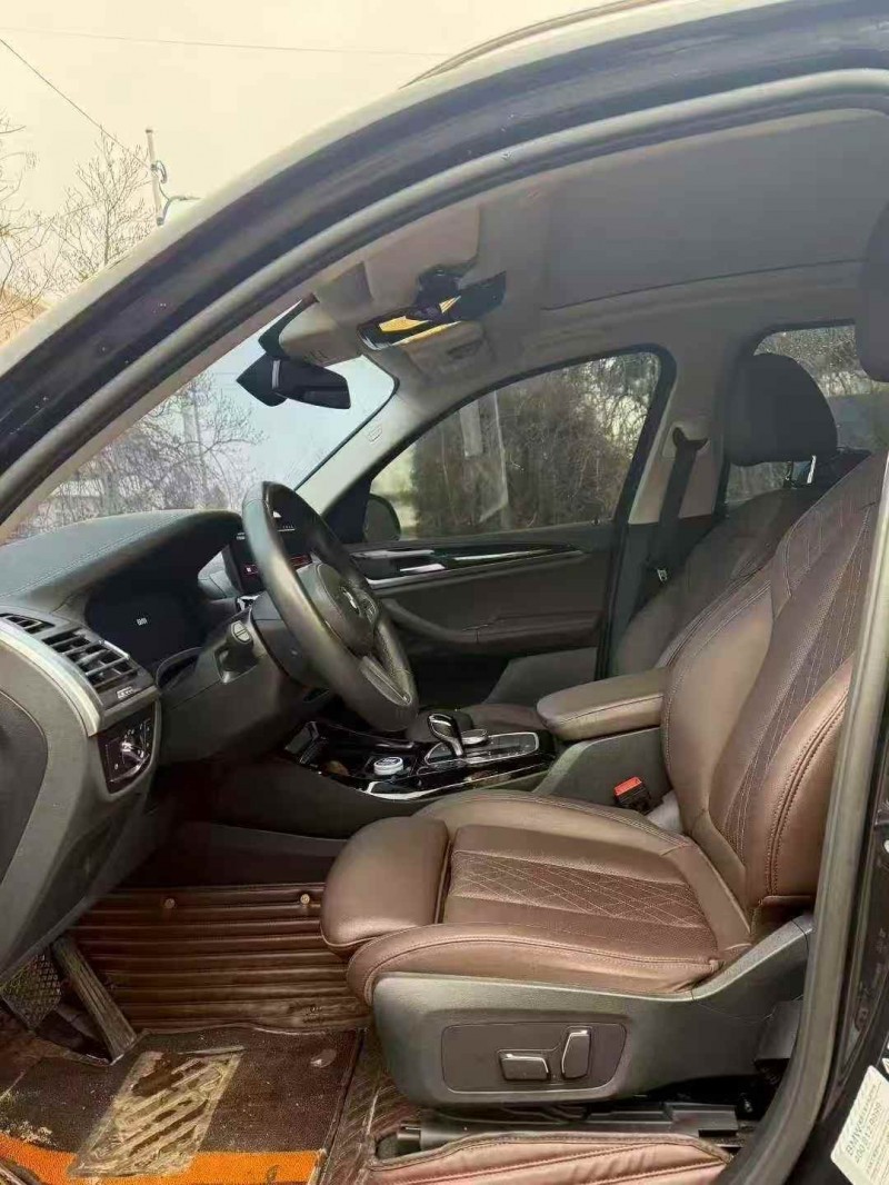 济宁23年宝马X35