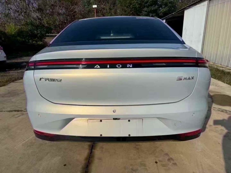 济宁24年传祺埃安S8