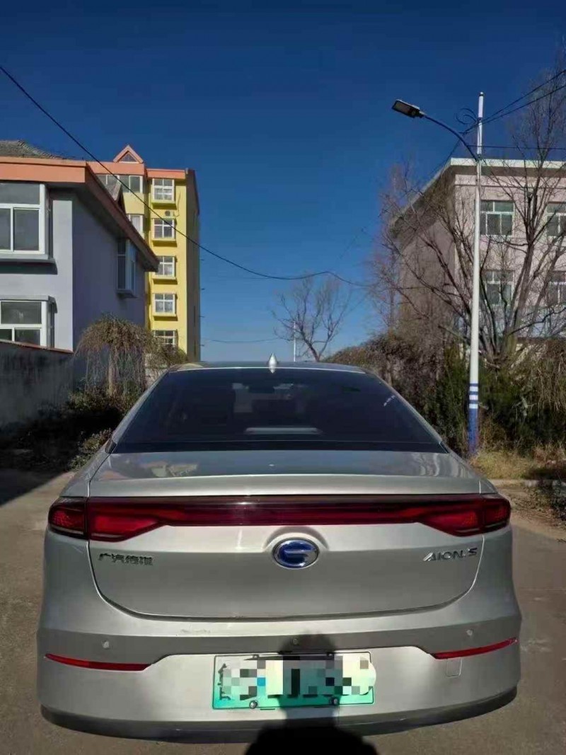 潍坊20年传祺埃安S9