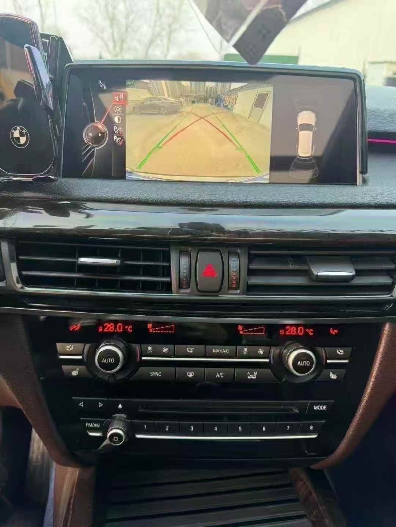 济宁15年宝马X57