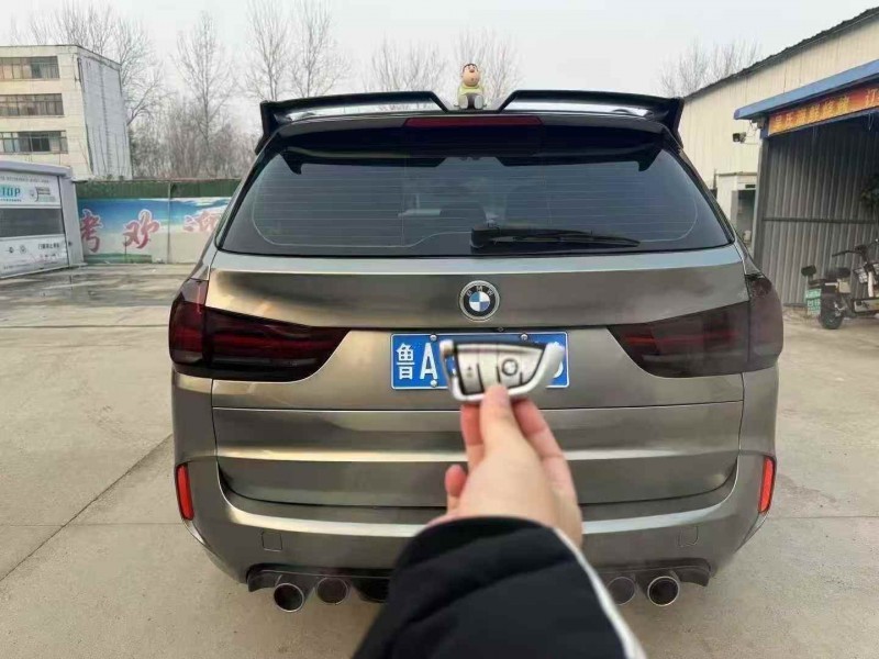 济宁15年宝马X58