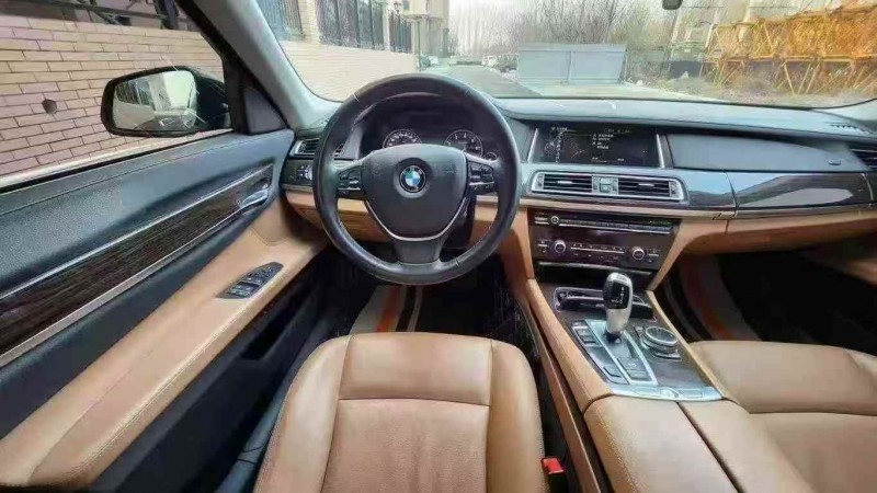 承德14年宝马7系5