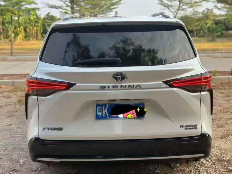 佛山23年丰田塞纳9