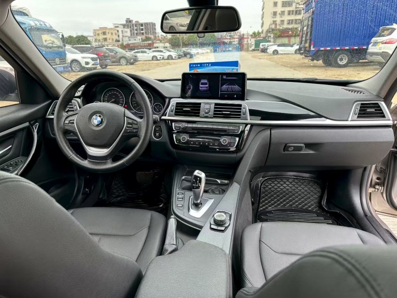 中山17年宝马3系6