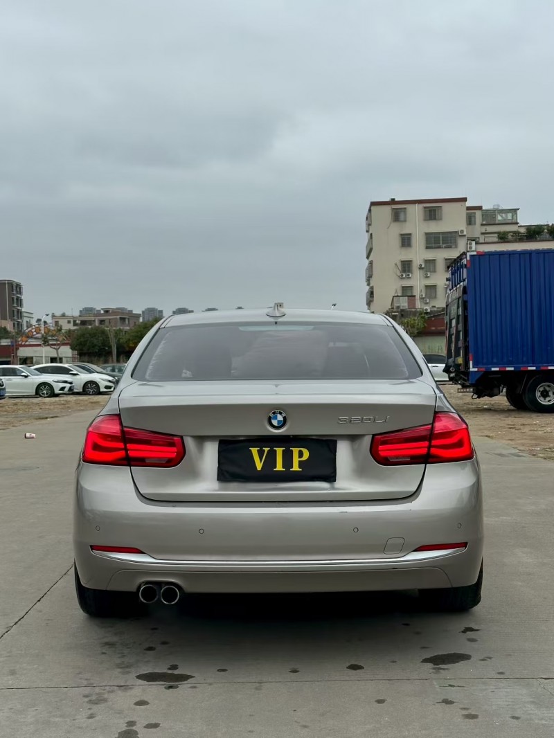 中山17年宝马3系9