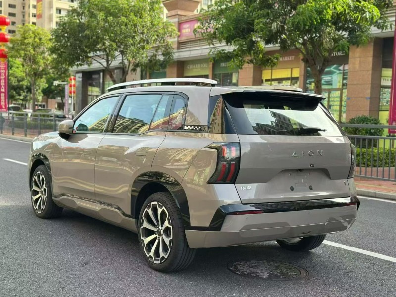 东莞25年传祺埃安V7