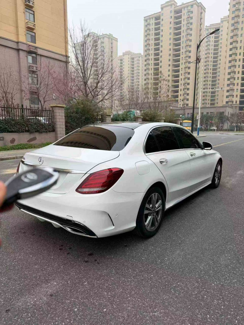 铜陵18年奔驰C8