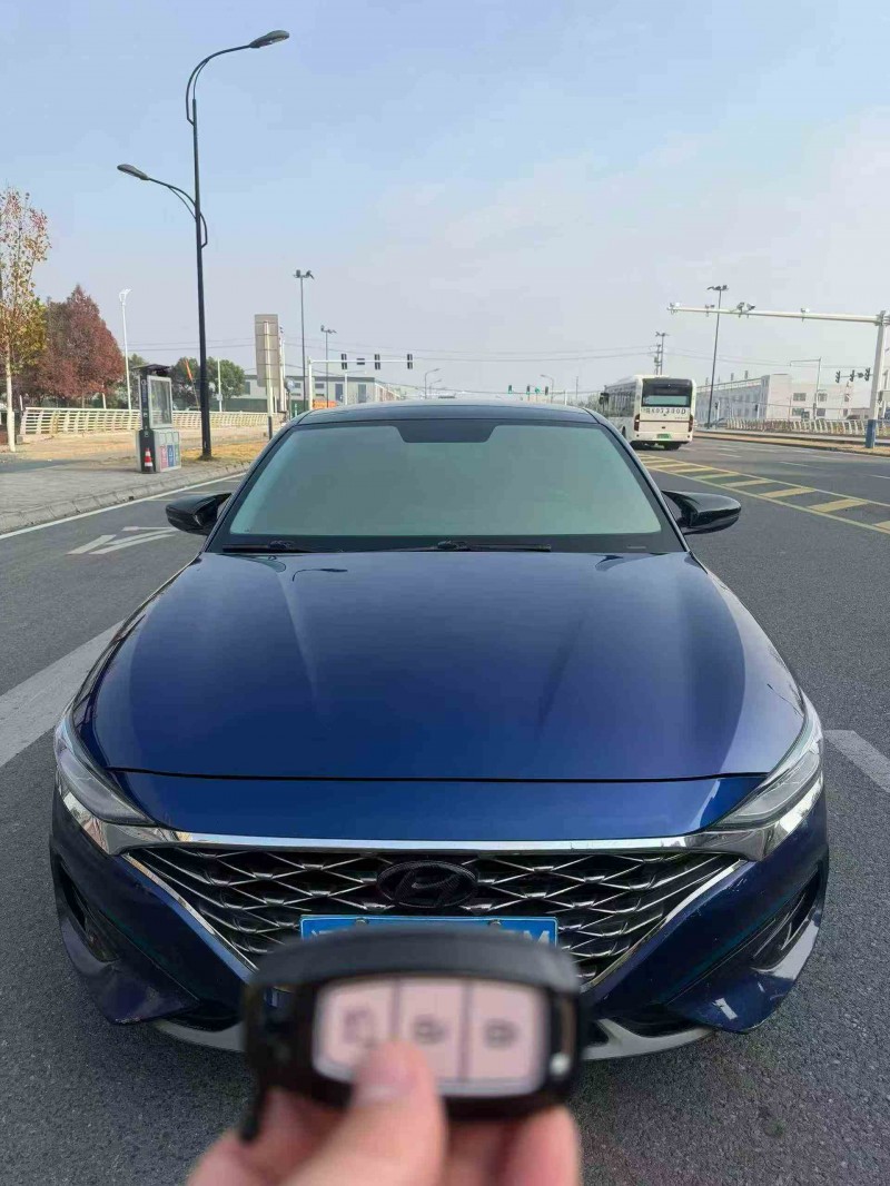 马鞍山19年现代菲斯塔1