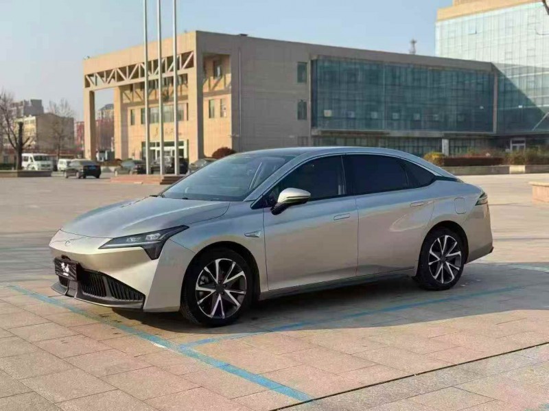 淄博22年传祺埃安S2