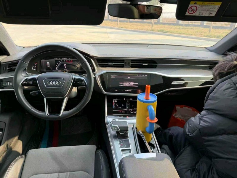 济宁24年奥迪A6L5