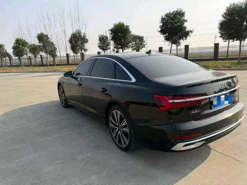 济宁24年奥迪A6L7