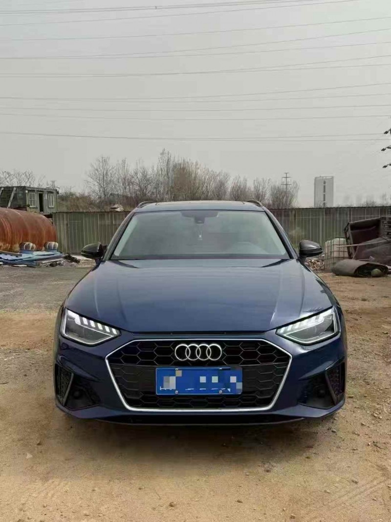 济宁23年奥迪A4L1