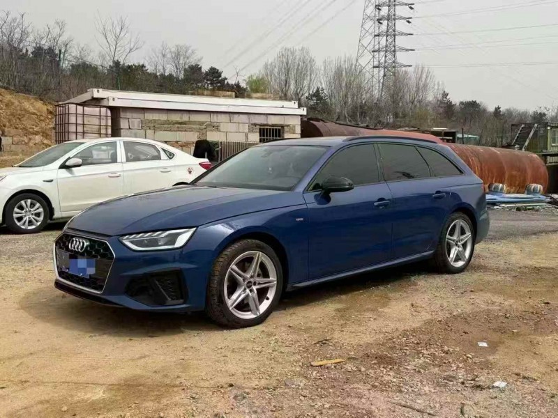 济宁23年奥迪A4L3