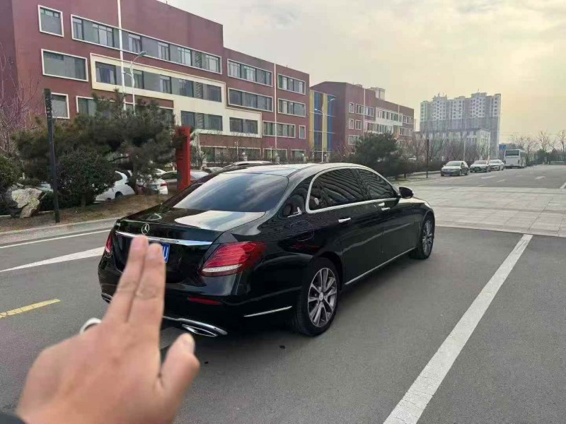 济宁18年奔驰E9
