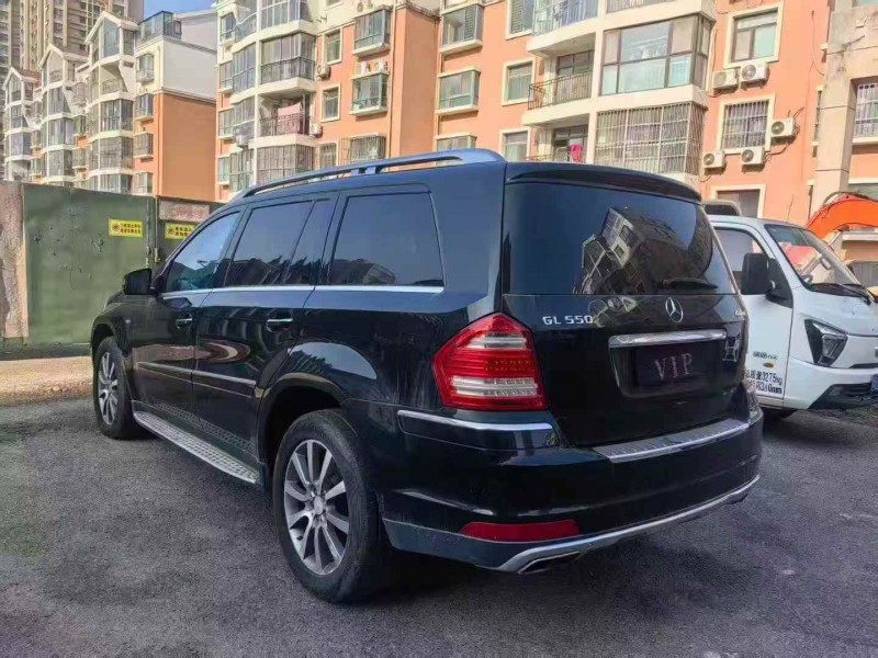 烟台13年奔驰GL8