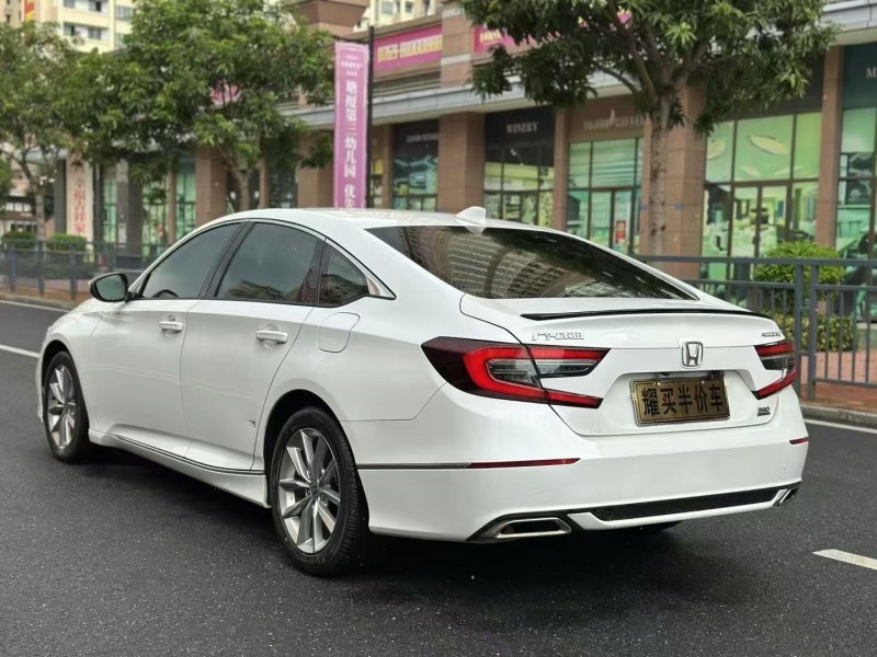 东莞22年本田雅阁7