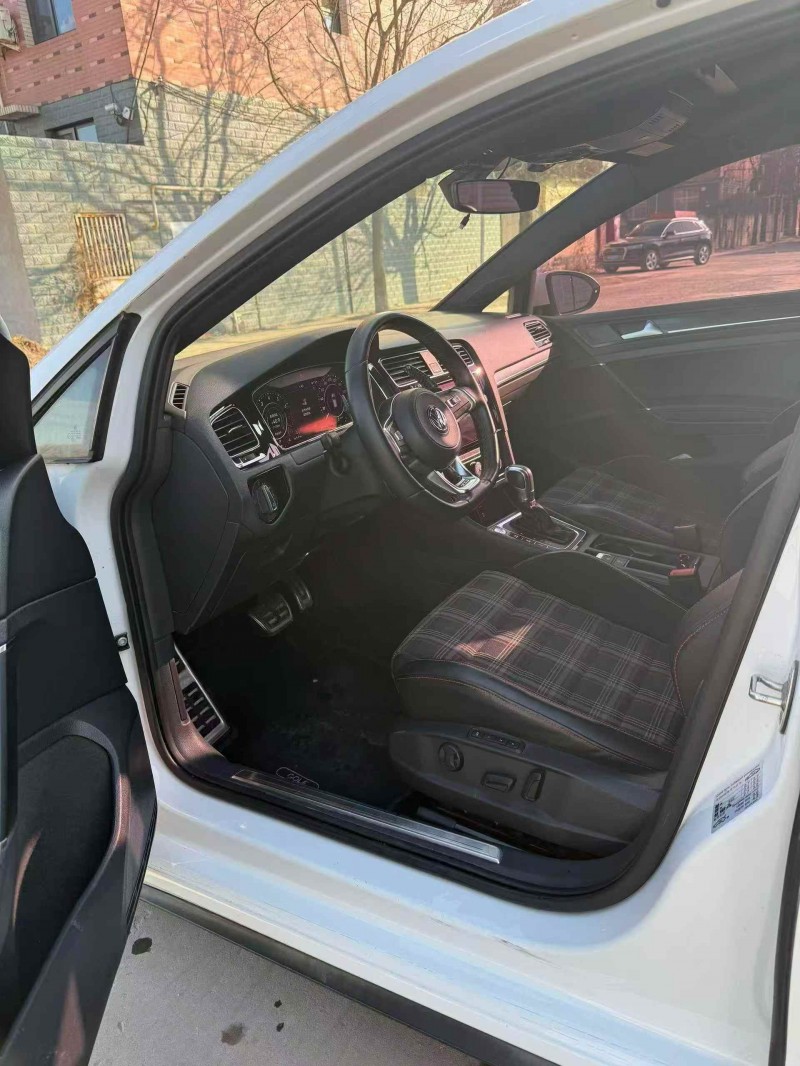 张家口18年大众高尔夫4