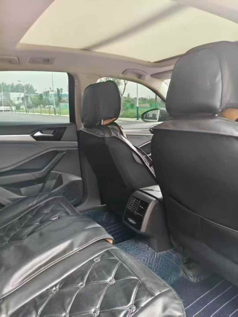 承德21年大众速腾4