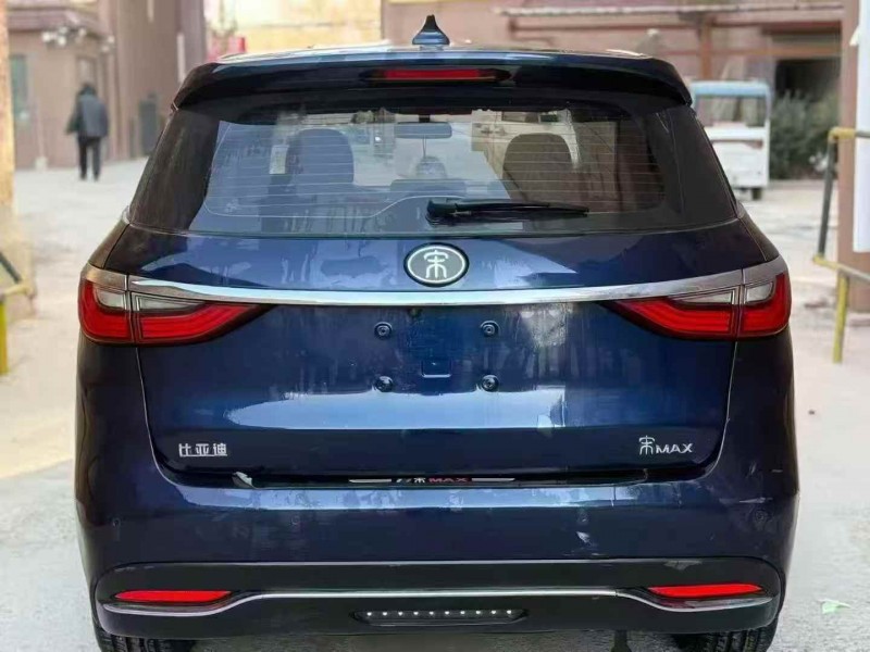 潍坊18年比亚迪宋9