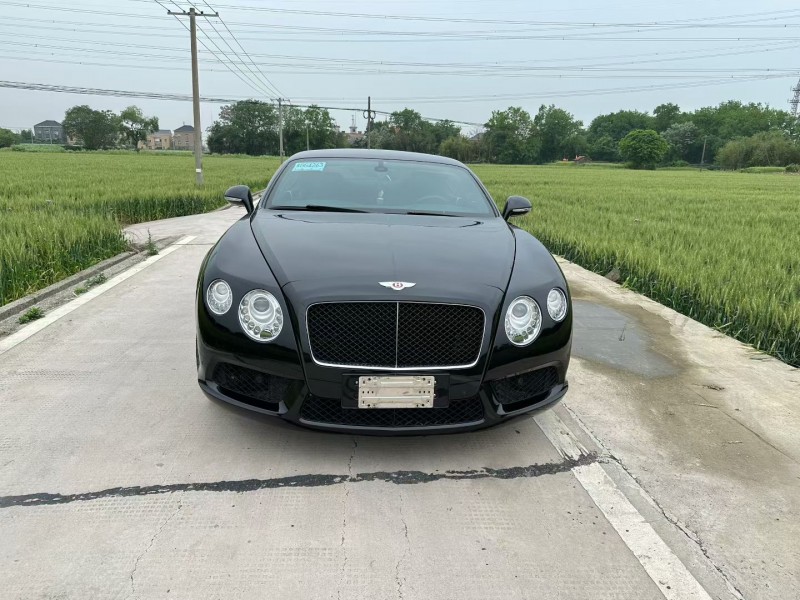 杭州13年宾利欧陆1