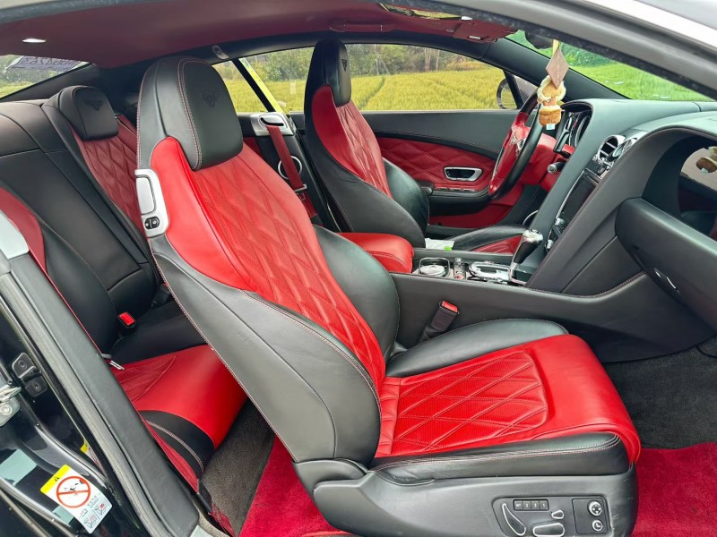 杭州13年宾利欧陆4