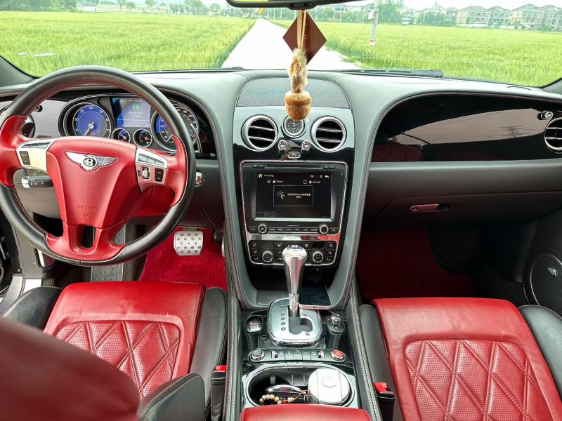 杭州13年宾利欧陆6