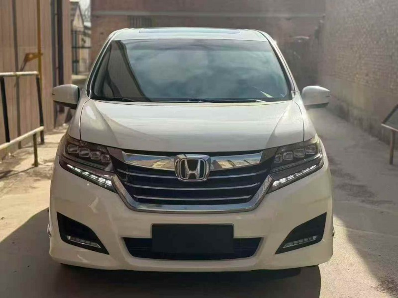 济宁18年本田艾力绅1