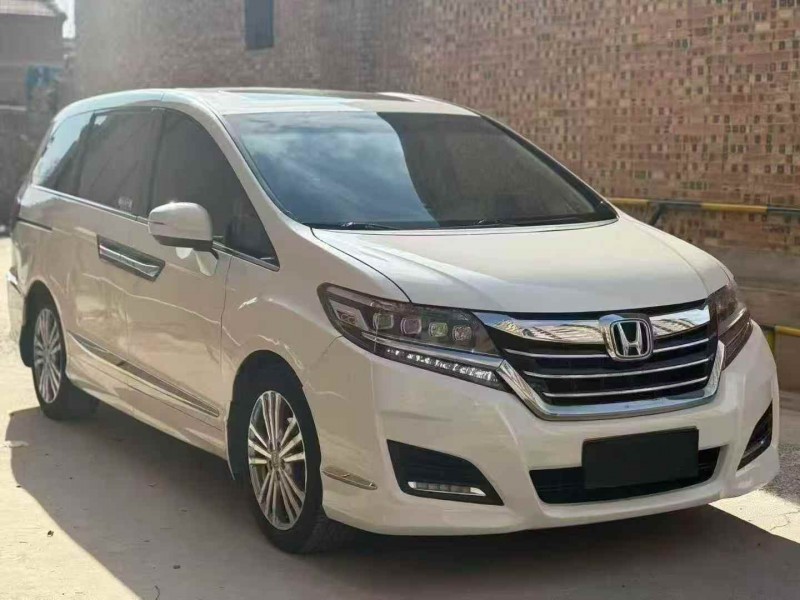 济宁18年本田艾力绅3