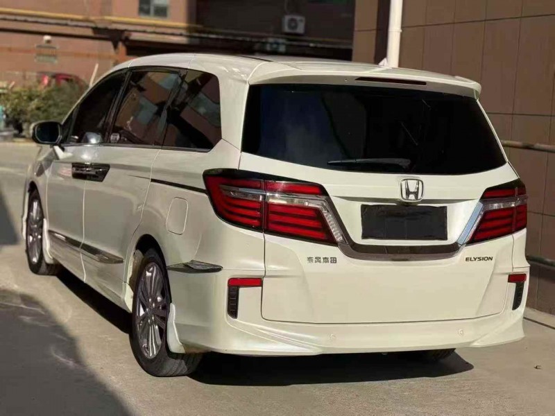 济宁18年本田艾力绅7