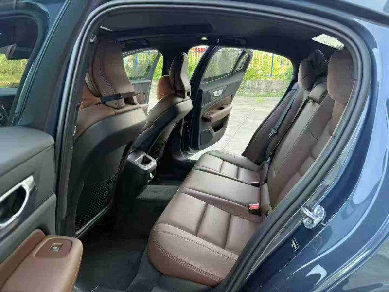 徐州23年沃尔沃S60L7