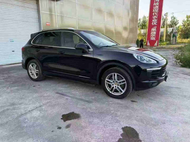 徐州17年保时捷卡宴2