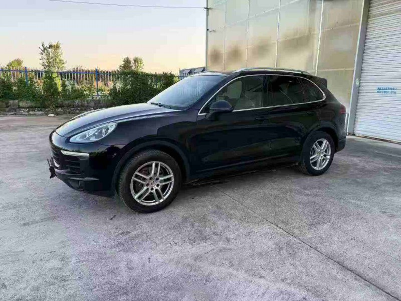 徐州17年保时捷卡宴3