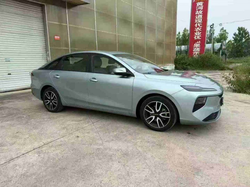 徐州25年荣威D63