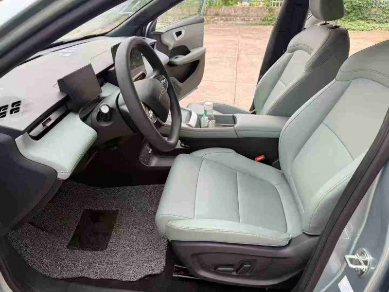 徐州25年荣威D64