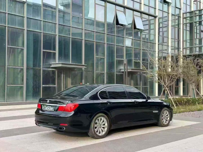 烟台11年宝马7系7