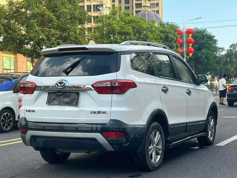 东莞17年北汽制造幻速8