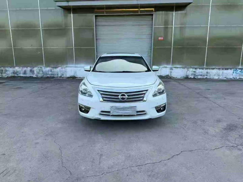 徐州13年日产天籁1