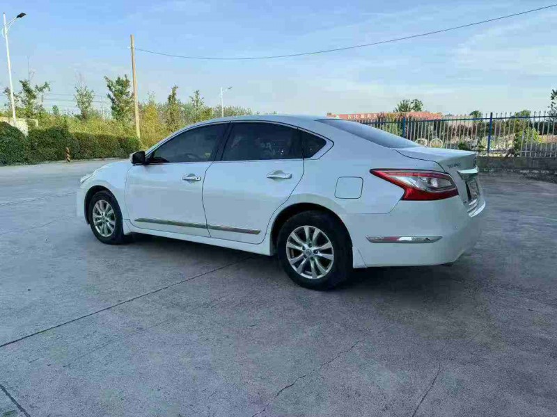 徐州13年日产天籁8