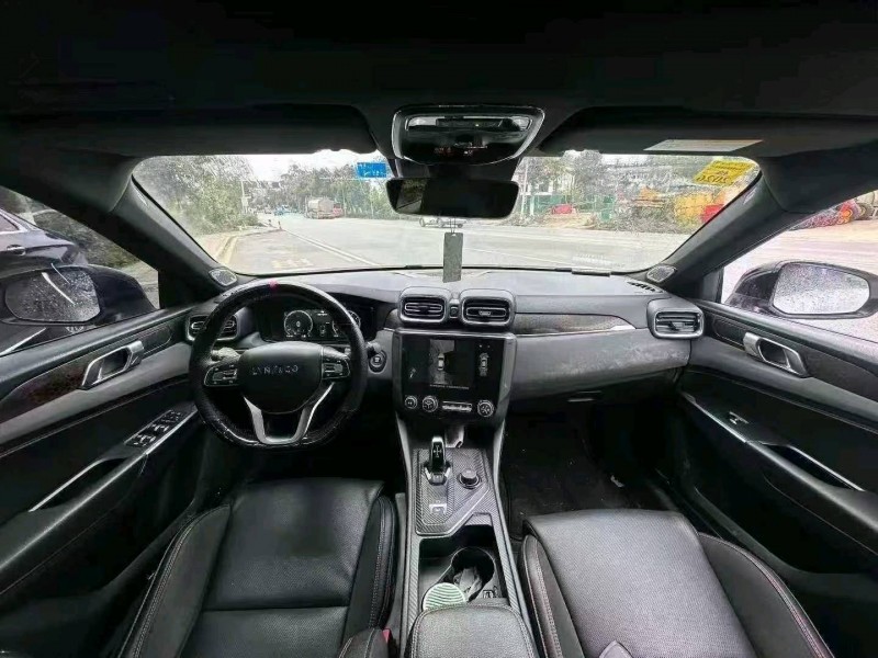 重庆20年领克032