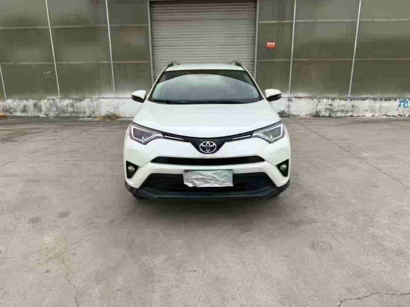 徐州19年丰田RAV4荣放1