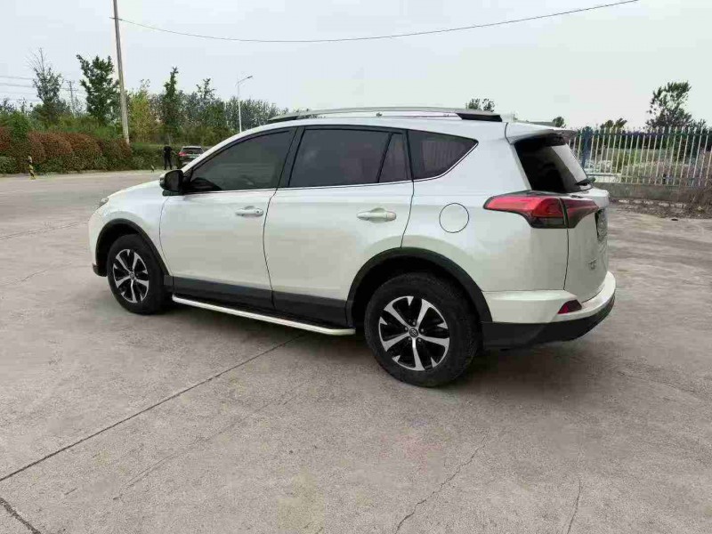 徐州19年丰田RAV4荣放8
