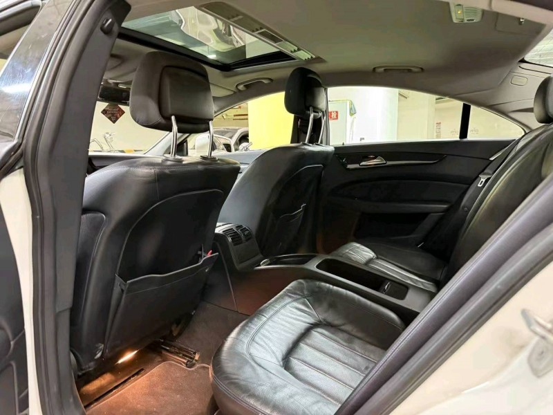 成都14年奔驰CLS3