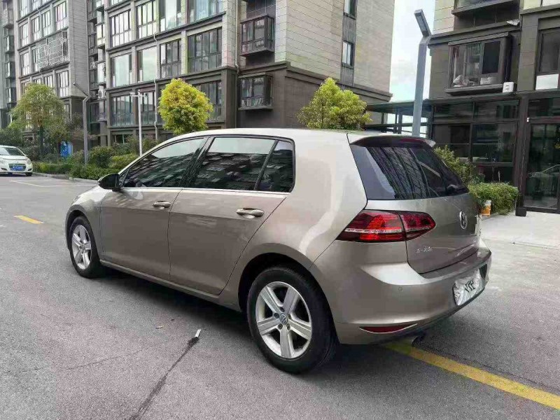 徐州17年大众高尔夫8