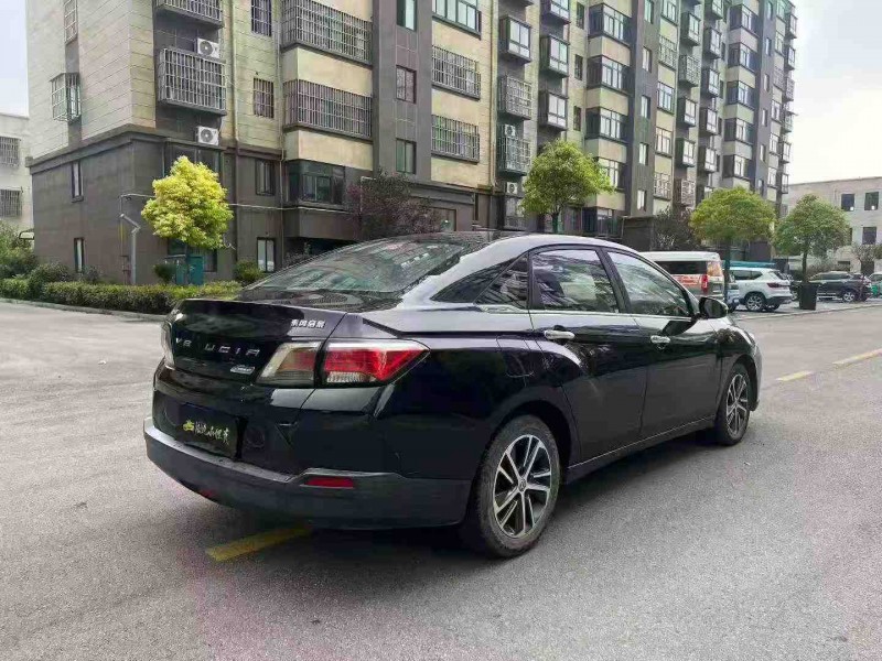 徐州18年启辰D607