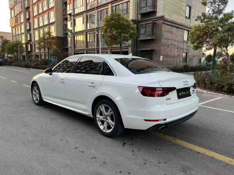 徐州18年奥迪A4L8