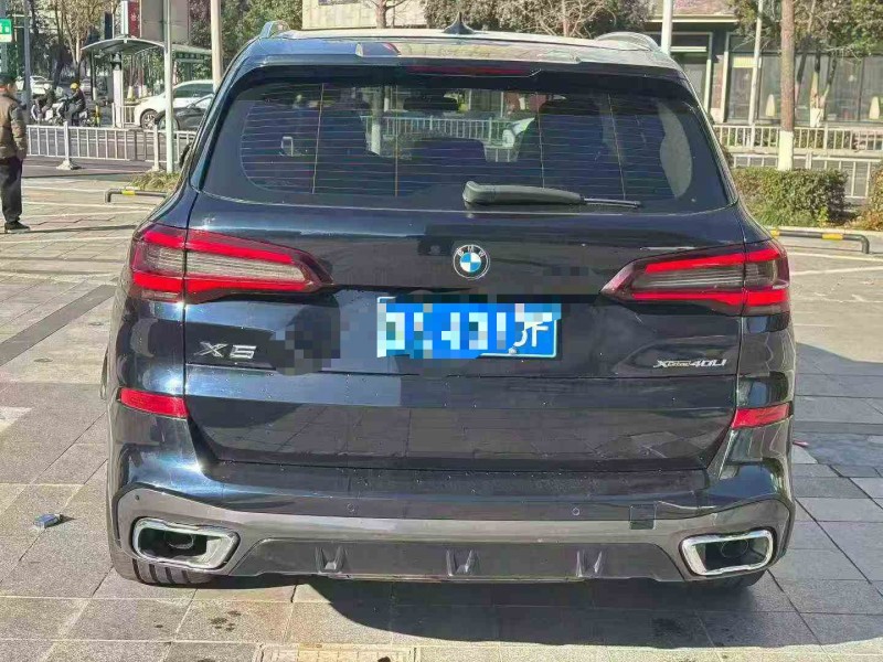 金华21年宝马X57