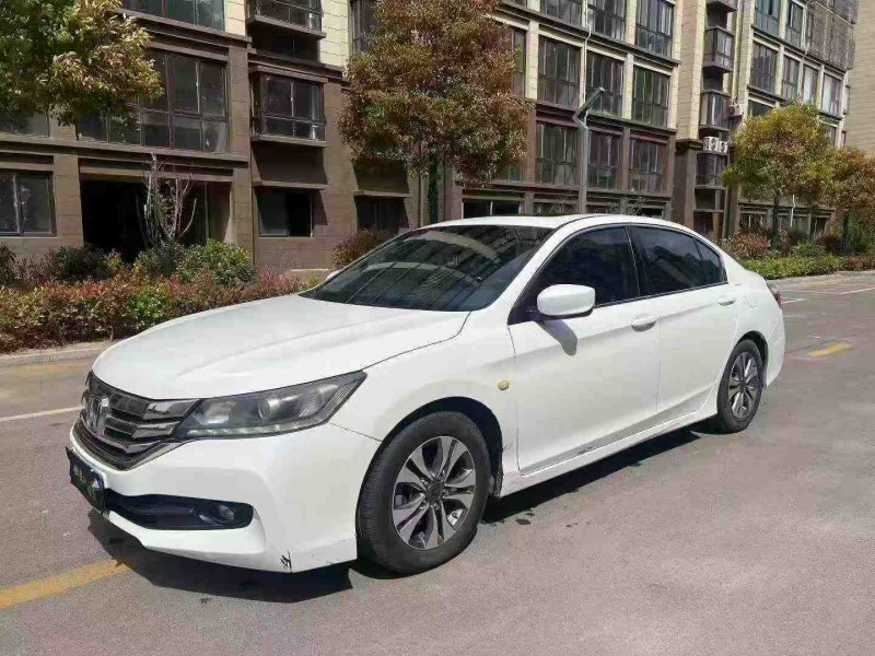 徐州14年本田雅阁2