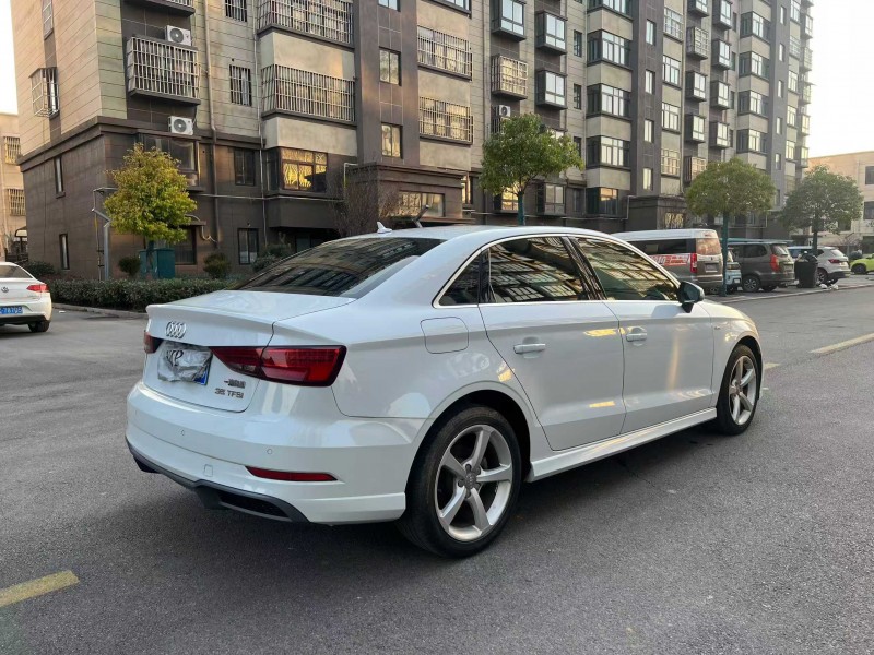 徐州18年奥迪A38