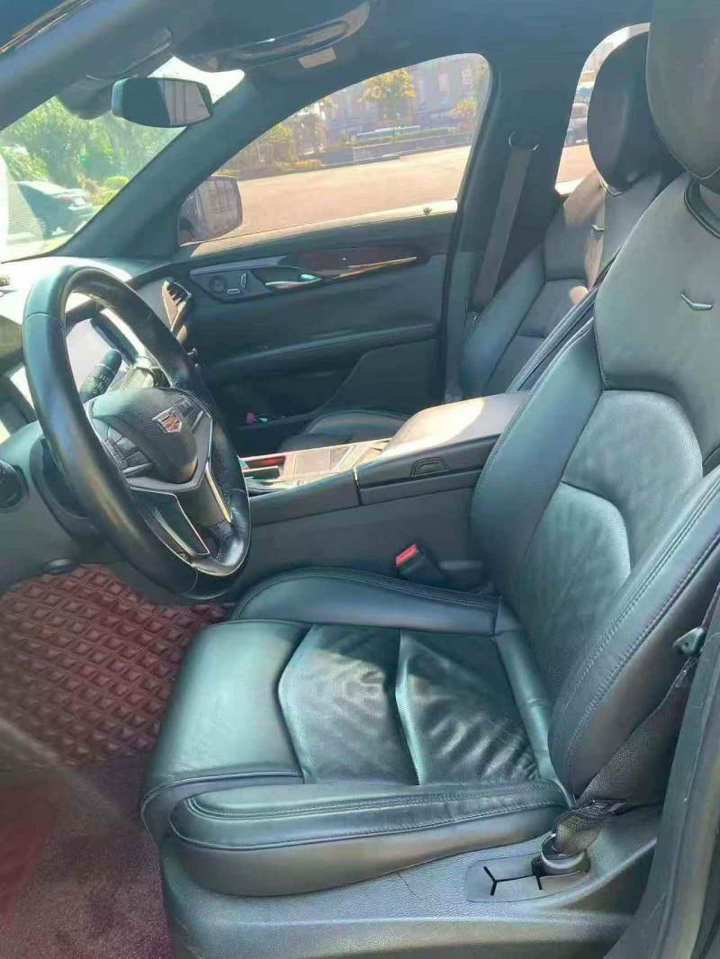 南平18年凯迪拉克CT64